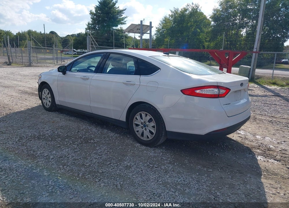 2013 FORD FUSION S VIN: 3FA6P0G7XDR146782