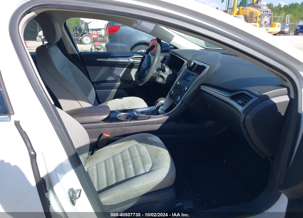 2013 FORD FUSION S VIN: 3FA6P0G7XDR146782