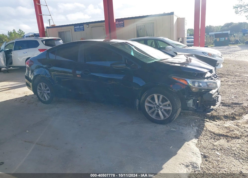 2017 KIA FORTE S VIN: 3KPFL4A73HE050091