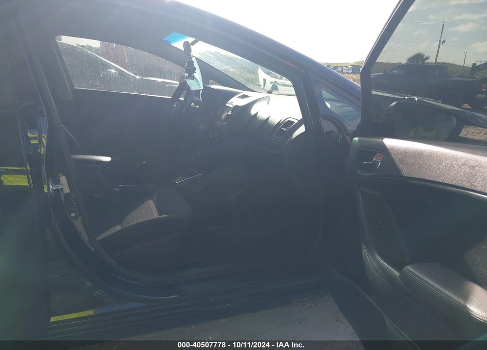 2017 KIA FORTE S VIN: 3KPFL4A73HE050091
