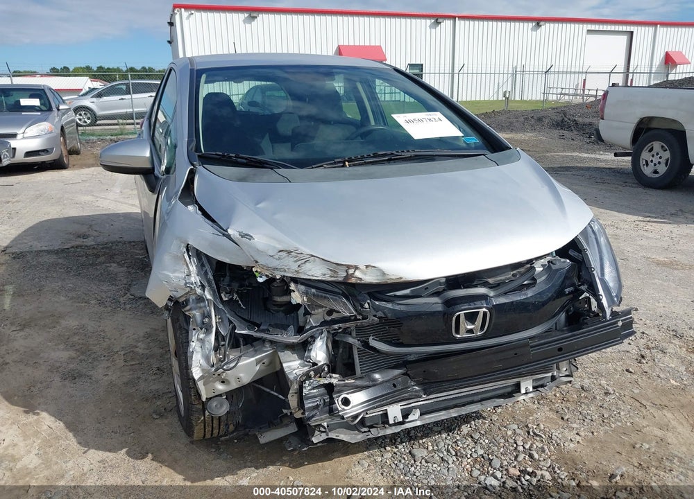 2015 HONDA FIT LX VIN: 3HGGK5H57FM768250