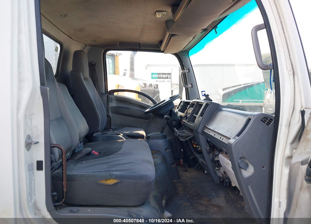 2014 ISUZU NPR GAS REG VIN: 54DC4W1BXES803653