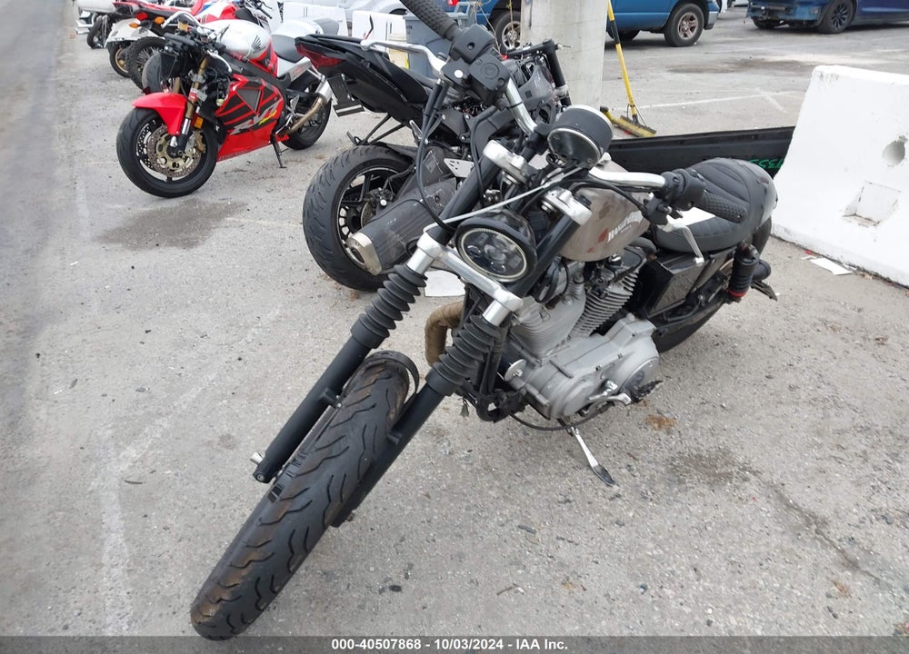 2002 HARLEY-DAVIDSON XL883 C VIN: 1HD4CJM352K141770