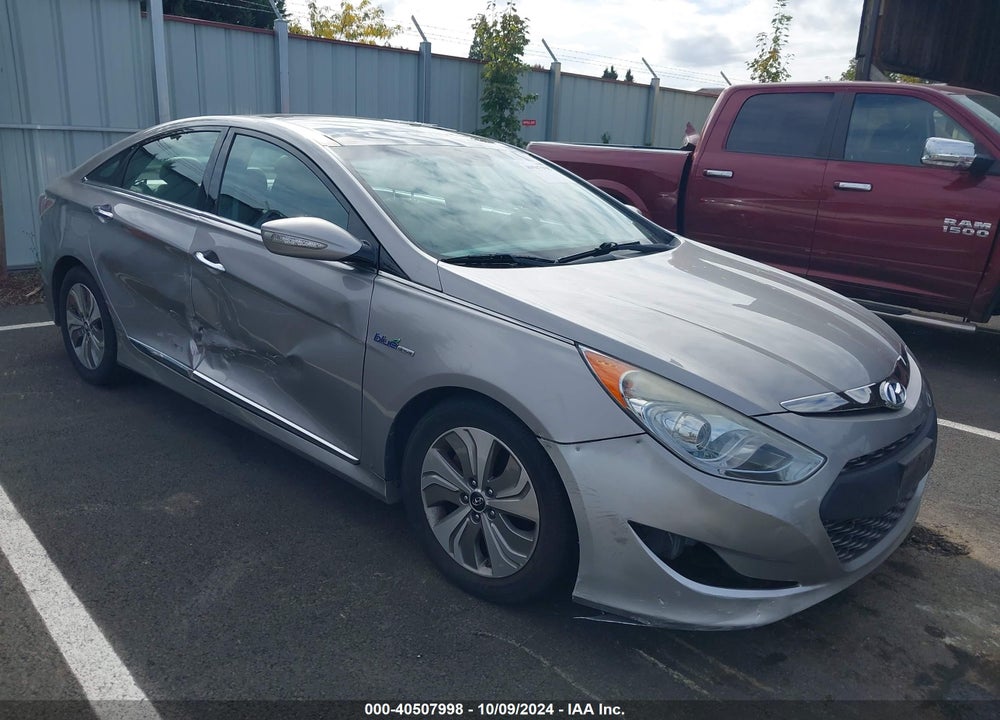 2011 HYUNDAI SONATA HYBRID VIN: KMHEC4A48BA002495