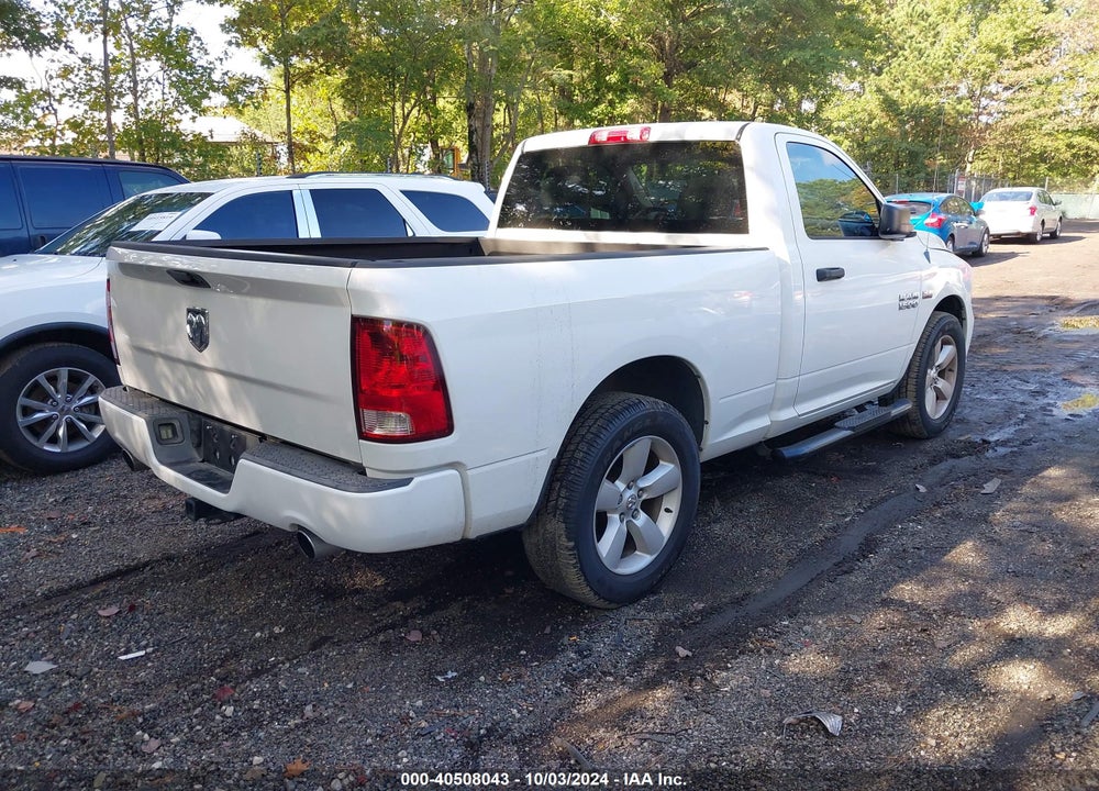 2013 RAM 1500 EXPRESS VIN: 3C6JR6AT8DG514984