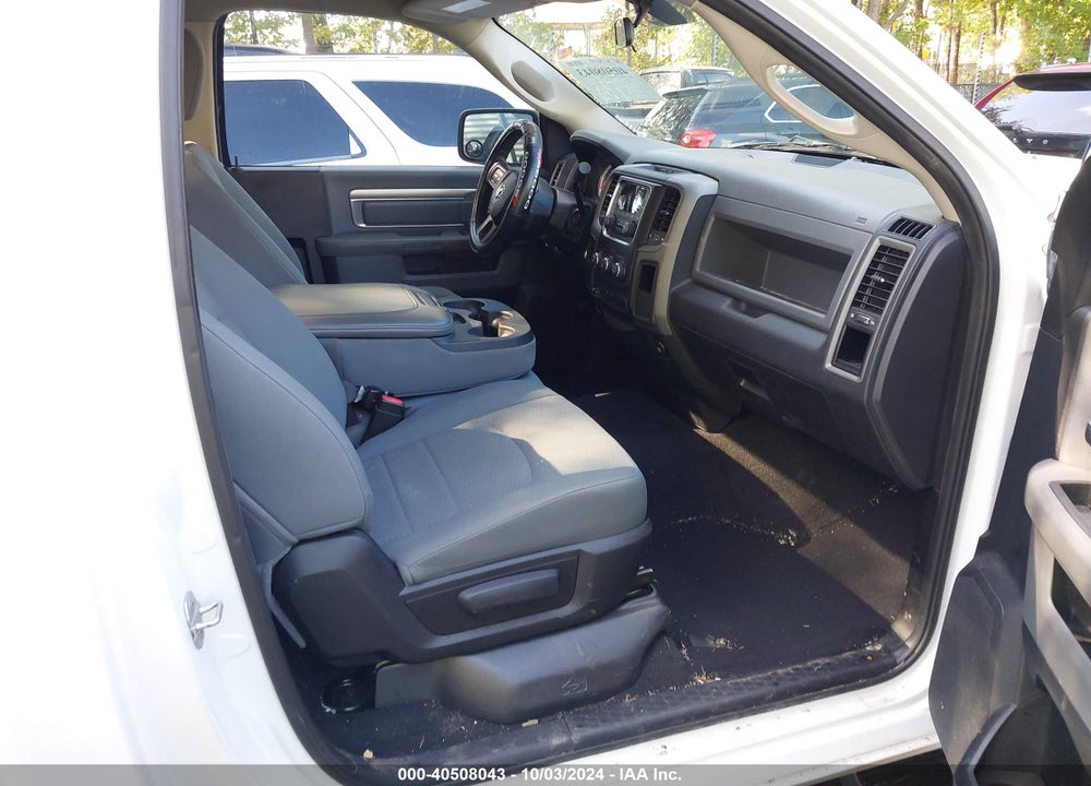 2013 RAM 1500 EXPRESS VIN: 3C6JR6AT8DG514984