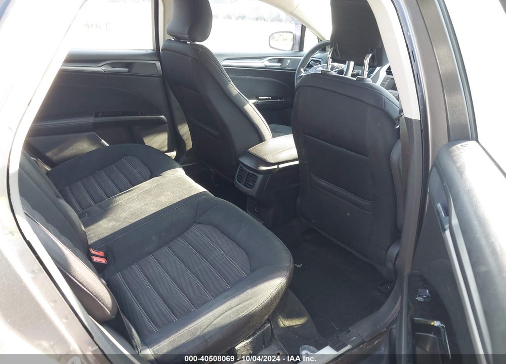 2014 FORD FUSION SE VIN: 1FA6P0H7XE5350663