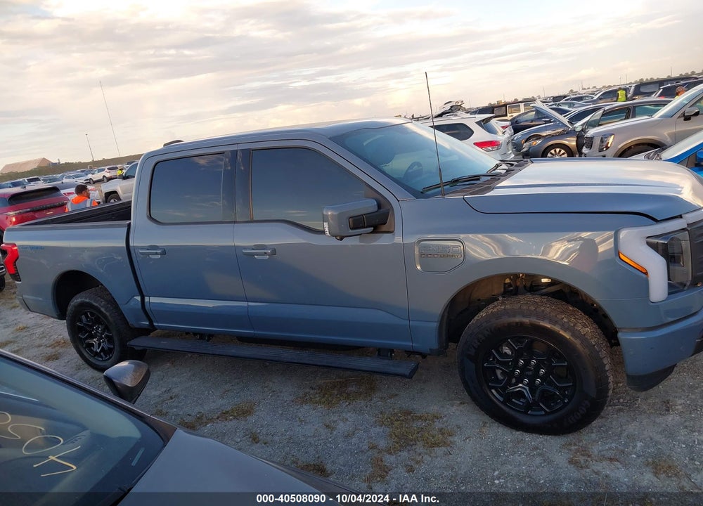 2023 FORD F-150 LIGHTNING LARIAT VIN: 1FTVW1EV5PWG16394