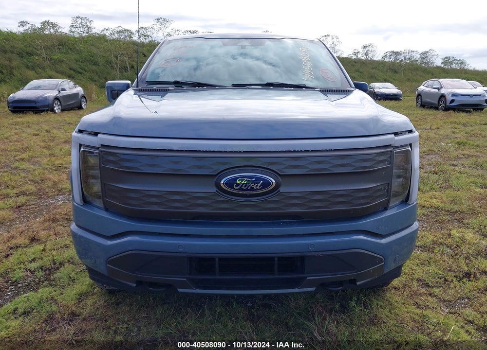 2023 FORD F-150 LIGHTNING LARIAT VIN: 1FTVW1EV5PWG16394