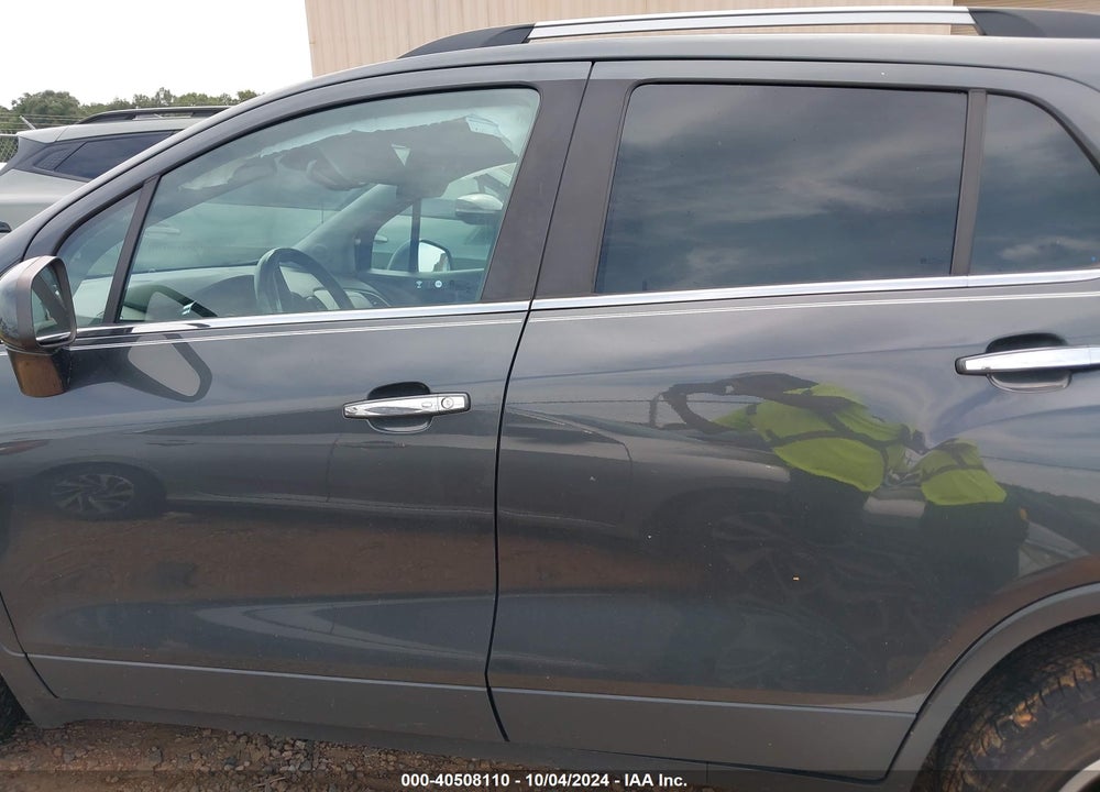 2019 CHEVROLET TRAX LT VIN: 3GNCJLSB0KL152092