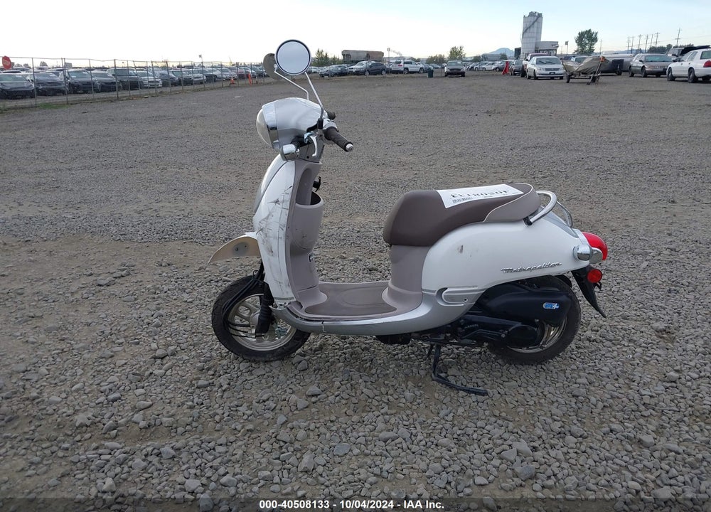 2015 HONDA NCH50 VIN: LALAF701XF3200169