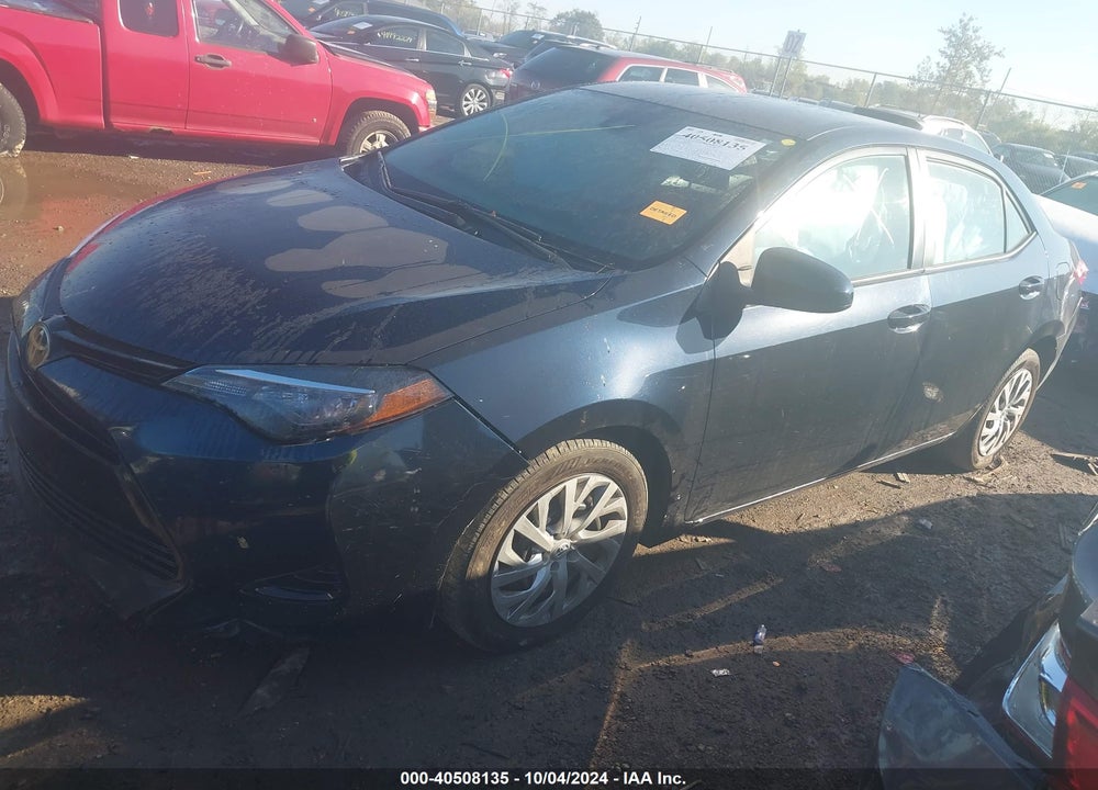 2018 TOYOTA COROLLA LE VIN: 2T1BURHE7JC981033