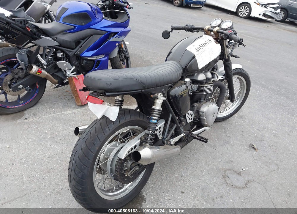 2009 TRIUMPH MOTORCYCLE THRUXTON 900 VIN: SMT920K179T369314