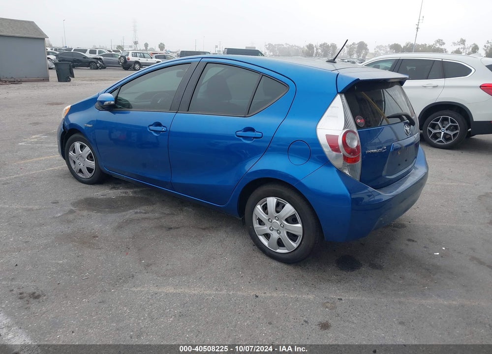 2013 TOYOTA PRIUS C TWO VIN: JTDKDTB34D1546743