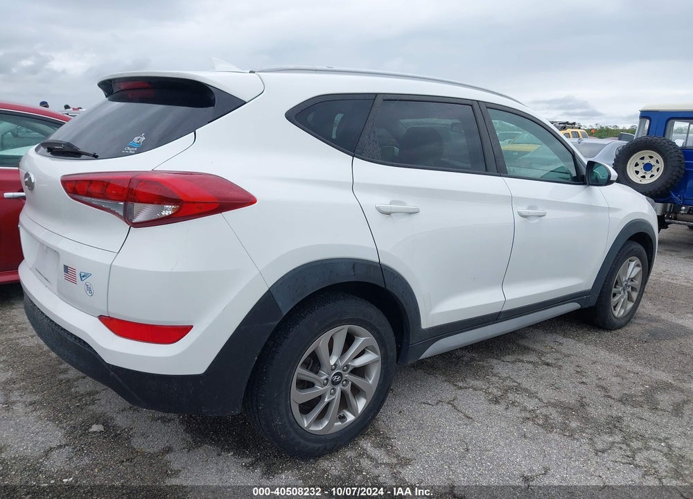 2018 HYUNDAI TUCSON SEL VIN: KM8J33A43JU713558