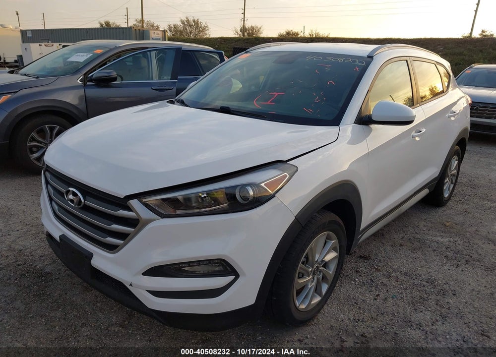 2018 HYUNDAI TUCSON SEL VIN: KM8J33A43JU713558