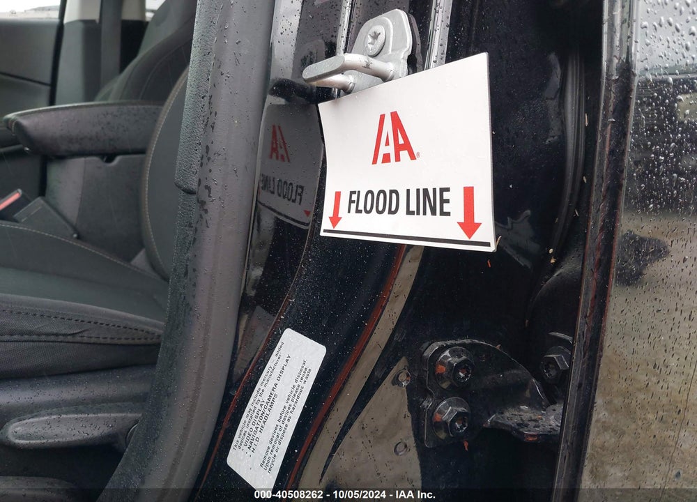 2018 JEEP COMPASS SPORT FWD VIN: 3C4NJCAB1JT124674