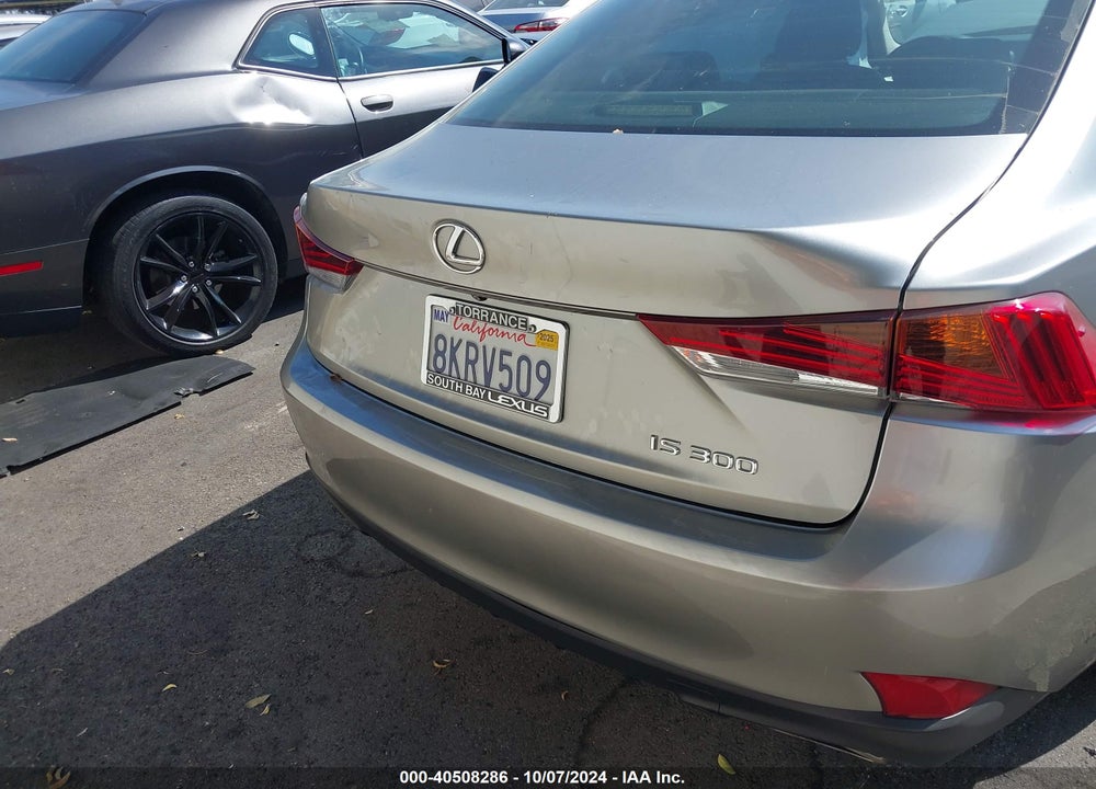 2019 LEXUS IS 300 VIN: JTHBA1D22K5095558