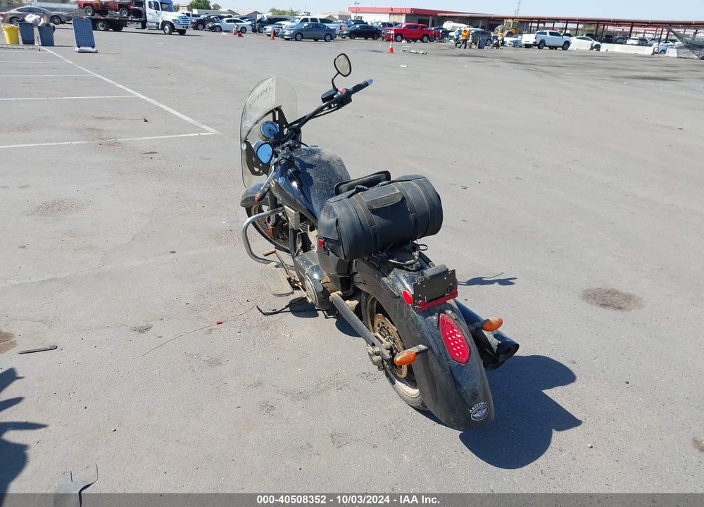2011 VICTORY MOTORCYCLES KINGPIN 8-BALL VIN: 5VPCA36N7B3003463