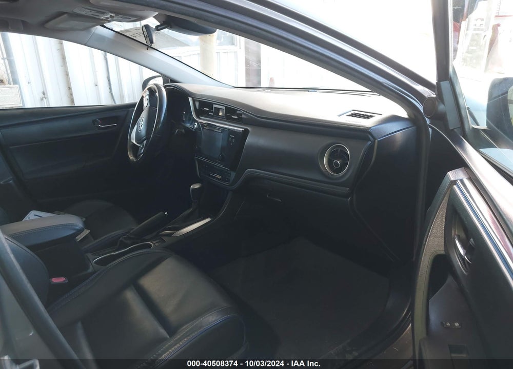 2017 TOYOTA COROLLA XSE VIN: 5YFBURHE5HP685115