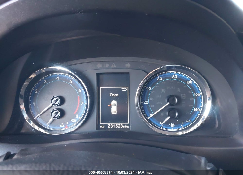 2017 TOYOTA COROLLA XSE VIN: 5YFBURHE5HP685115