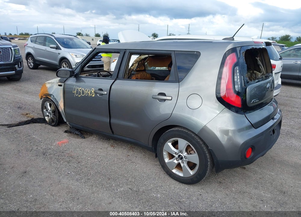 2018 KIA SOUL VIN: KNDJN2A21J7523652