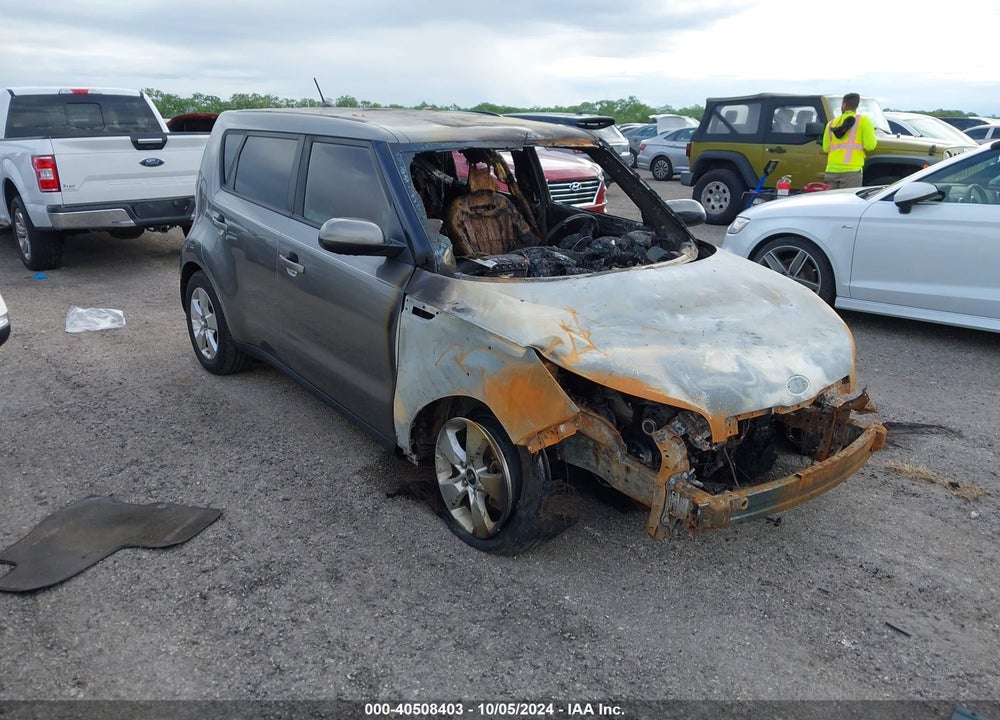 2018 KIA SOUL VIN: KNDJN2A21J7523652