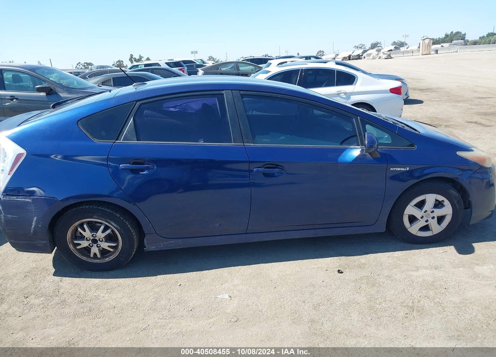 2011 TOYOTA PRIUS TWO VIN: JTDKN3DUXB1363749