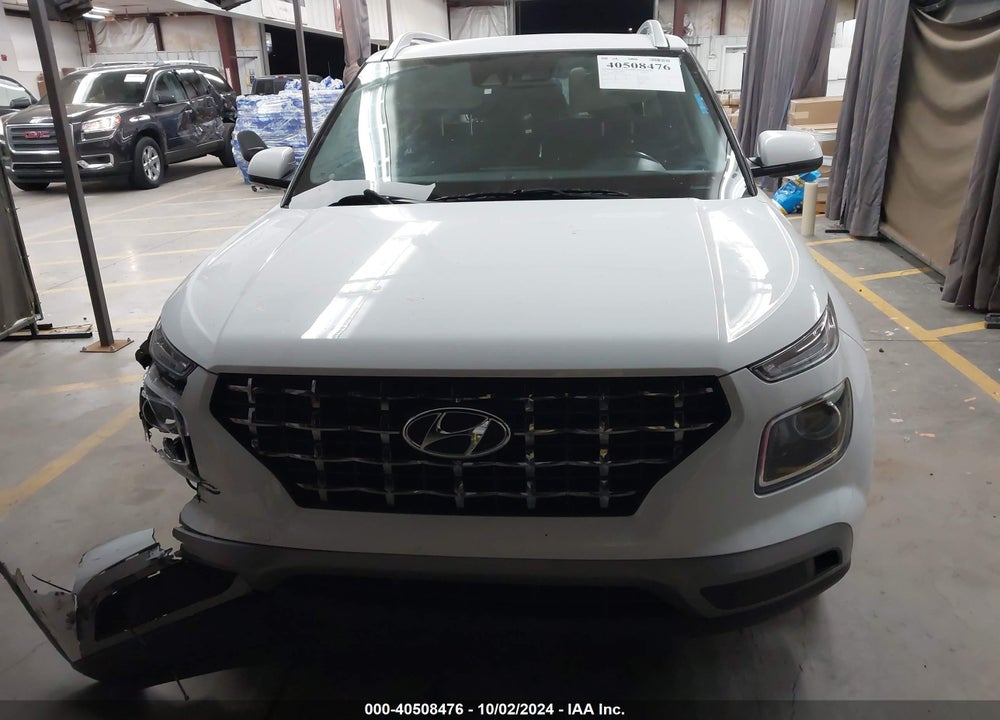 2022 HYUNDAI VENUE SEL VIN: KMHRC8A32NU153321