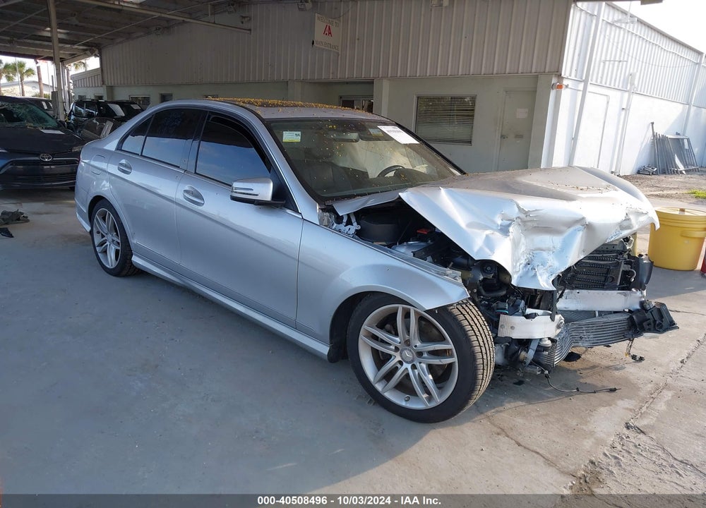 2014 MERCEDES-BENZ C 250 LUXURY/SPORT VIN: WDDGF4HB2EA963404