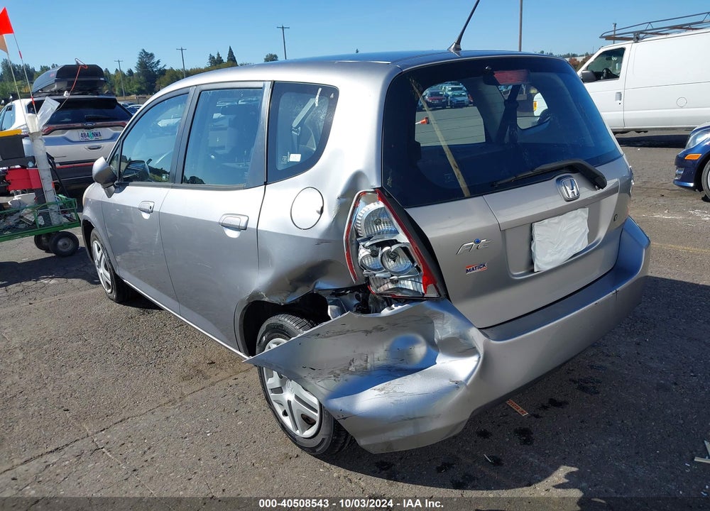 2007 HONDA FIT VIN: JHMGD38447S045452