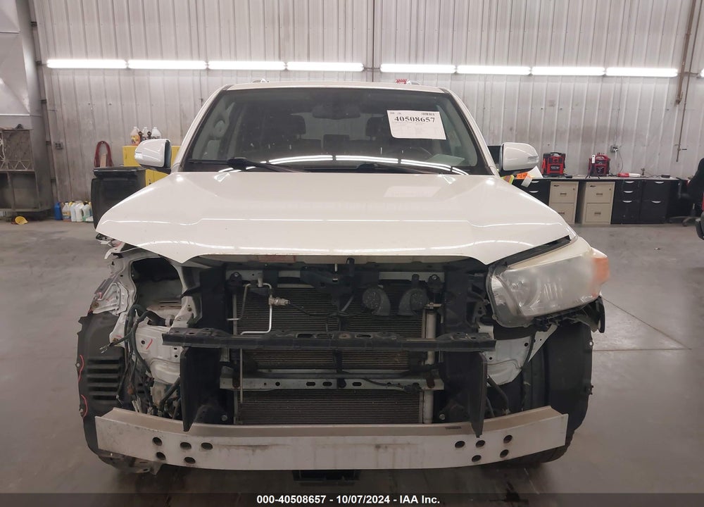 2011 TOYOTA 4RUNNER LIMITED V6 VIN: JTEBU5JR0B5044122