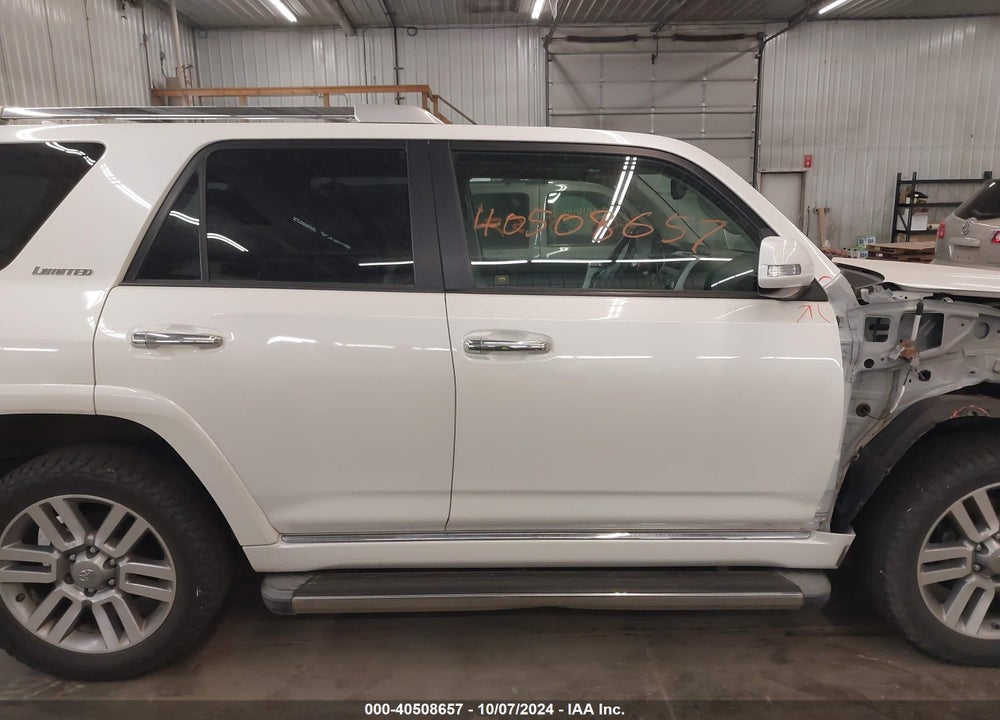 2011 TOYOTA 4RUNNER LIMITED V6 VIN: JTEBU5JR0B5044122