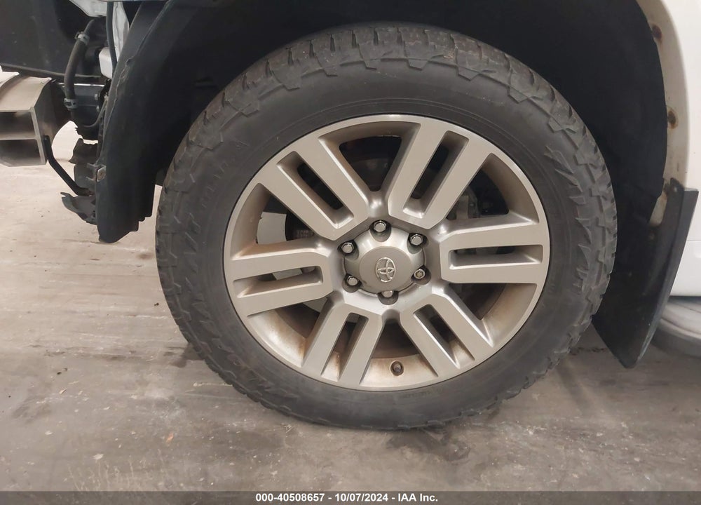 2011 TOYOTA 4RUNNER LIMITED V6 VIN: JTEBU5JR0B5044122