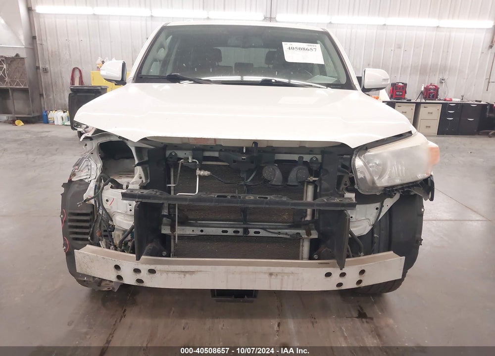 2011 TOYOTA 4RUNNER LIMITED V6 VIN: JTEBU5JR0B5044122