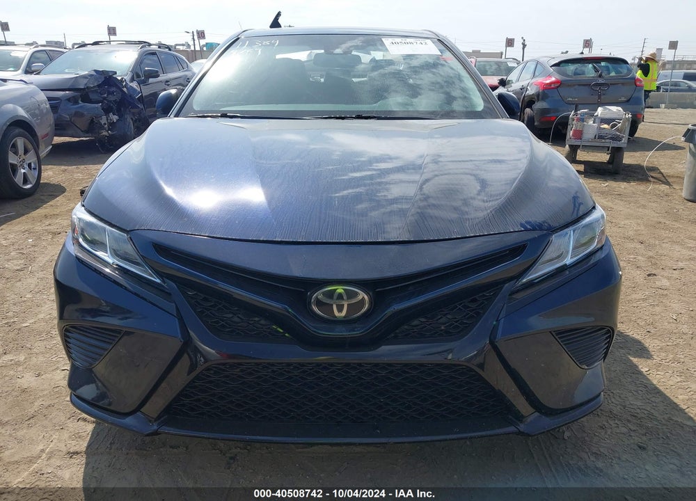 2018 TOYOTA CAMRY SE VIN: 4T1B11HK4JU530639