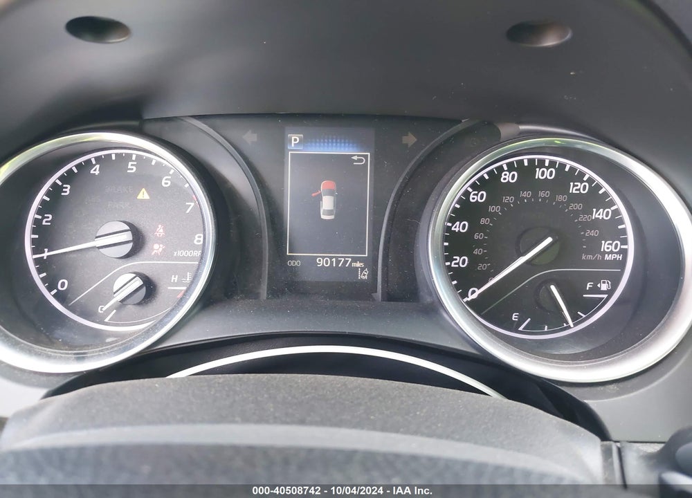 2018 TOYOTA CAMRY SE VIN: 4T1B11HK4JU530639
