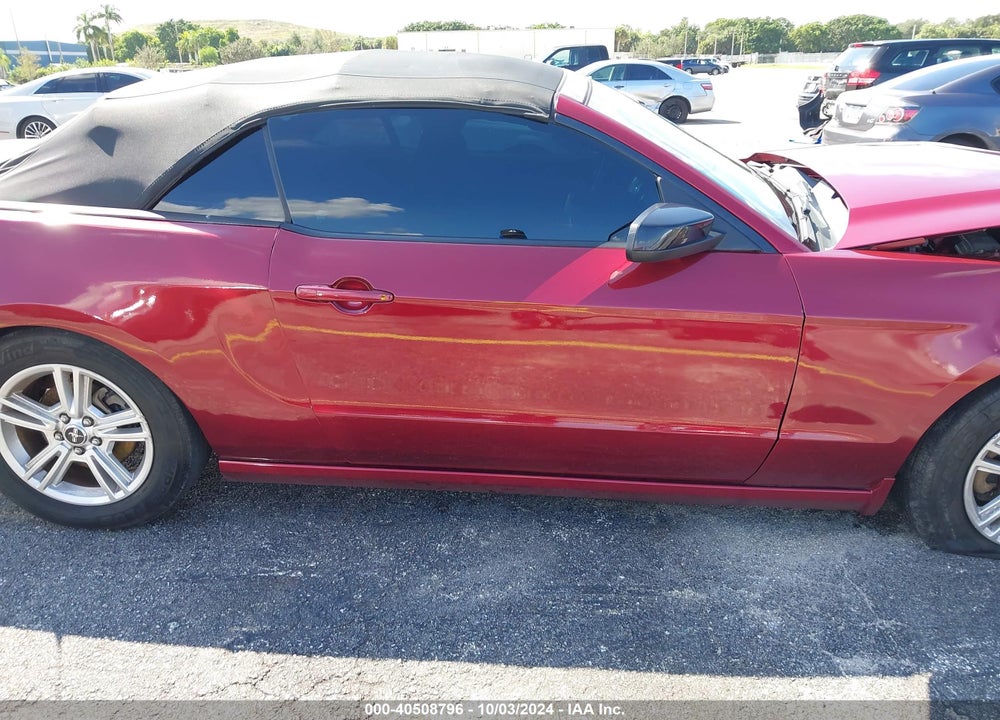 2014 FORD MUSTANG V6 VIN: 1ZVBP8EM6E5220247