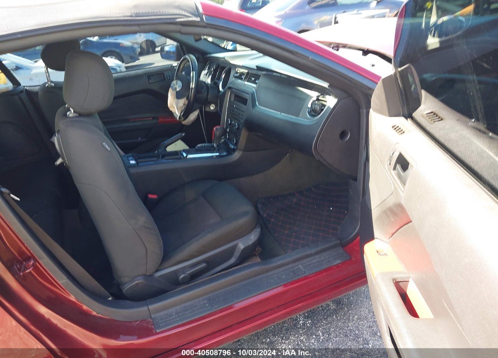 2014 FORD MUSTANG V6 VIN: 1ZVBP8EM6E5220247