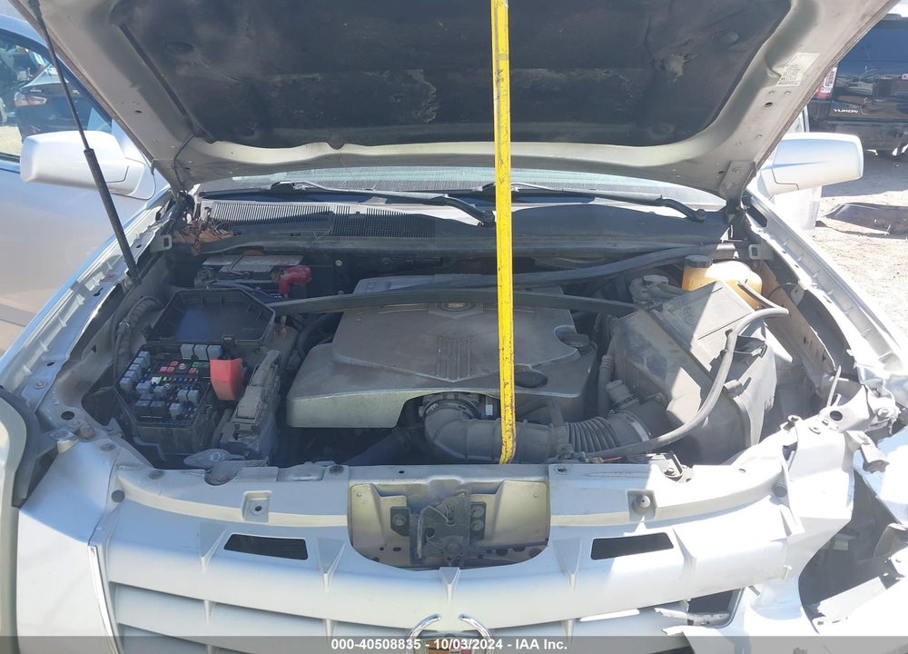 2009 CADILLAC SRX V6 VIN: 1GYEE637890157561