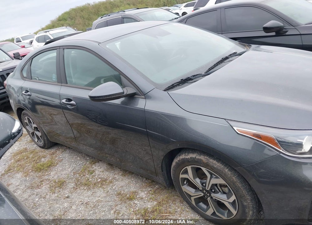 2021 KIA FORTE LXS VIN: 3KPF24AD5ME357393