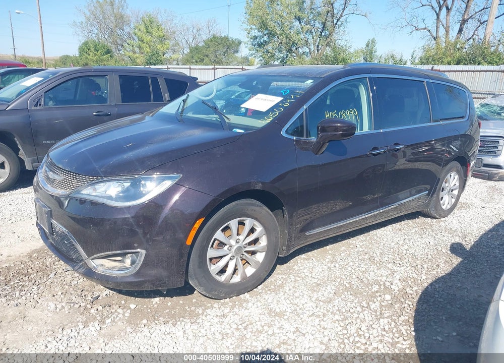 2018 CHRYSLER PACIFICA TOURING L VIN: 2C4RC1BG1JR112294