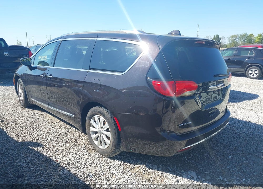 2018 CHRYSLER PACIFICA TOURING L VIN: 2C4RC1BG1JR112294