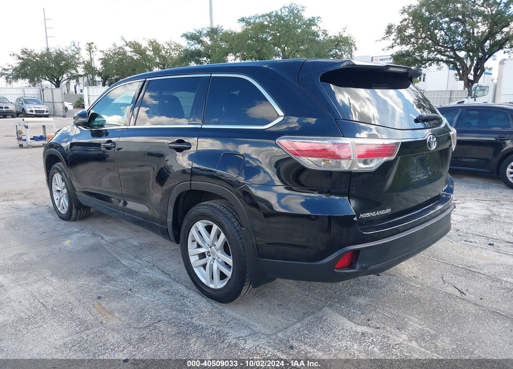 2015 TOYOTA HIGHLANDER LE V6 VIN: 5TDBKRFH0FS204825