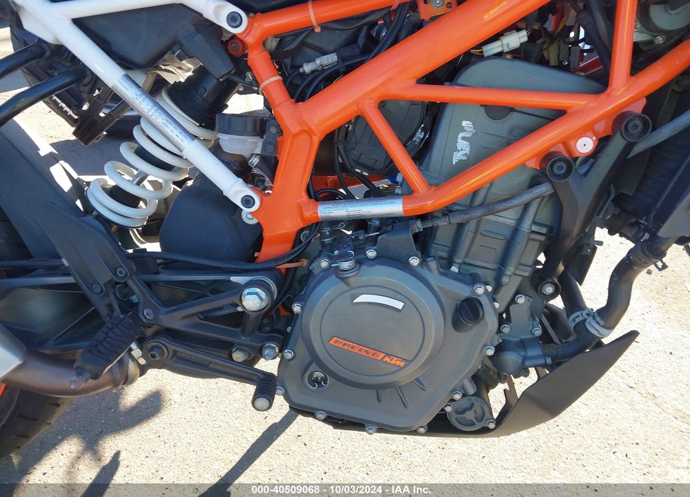2018 KTM 390 DUKE VIN: MD2JPJ405JC253048