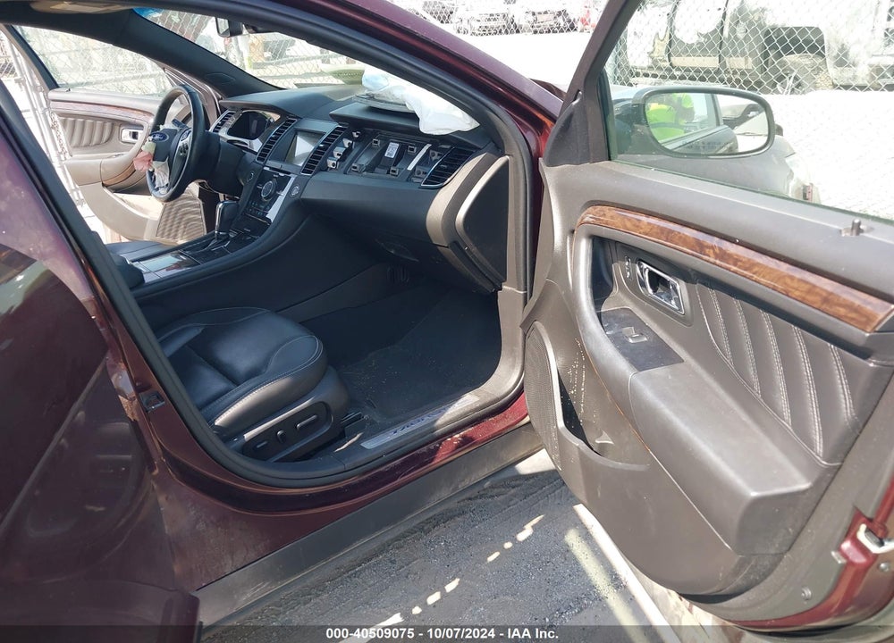 2019 FORD TAURUS LIMITED VIN: 1FAHP2J89KG115047