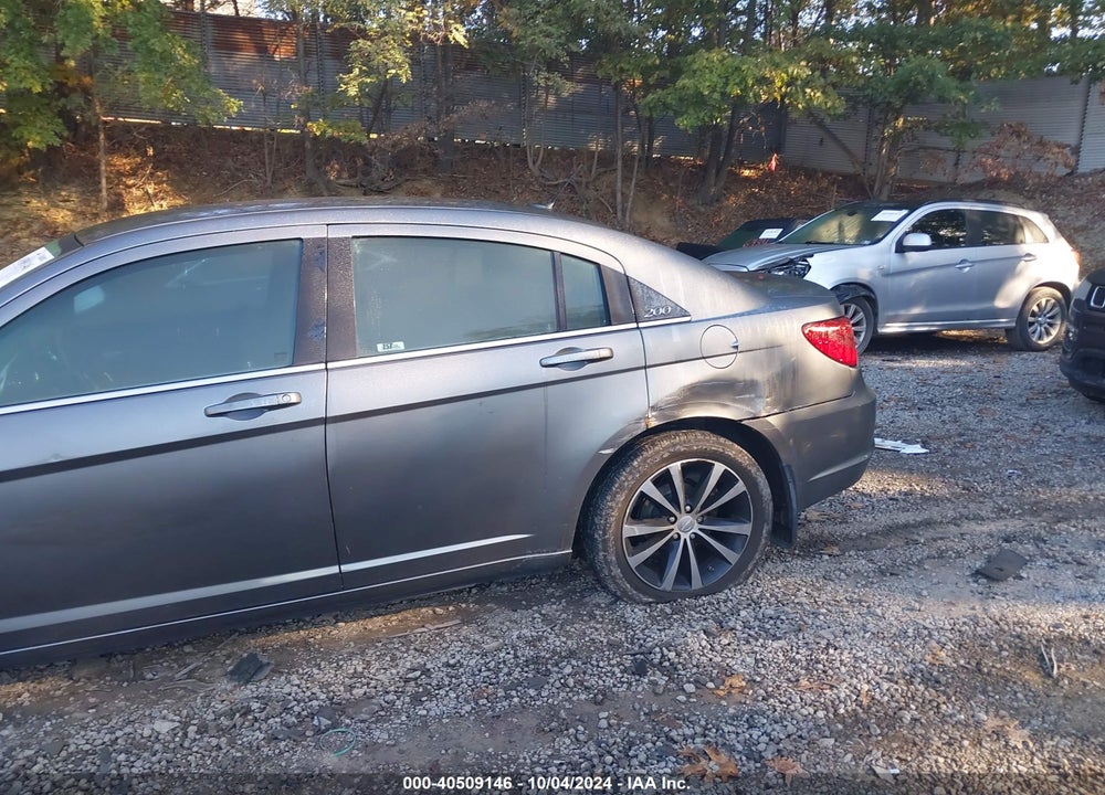 2013 CHRYSLER 200 VIN: 1C3CCBBG6DN723648