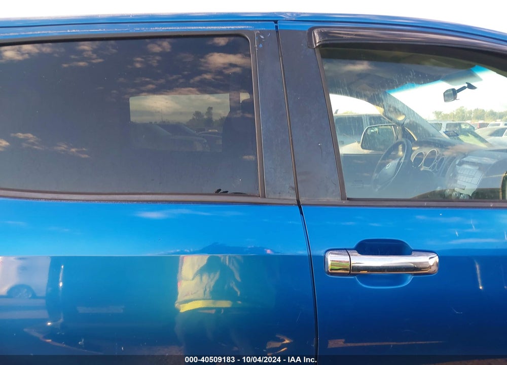 2007 TOYOTA TUNDRA SR5 5.7L V8 VIN: 5TFEV541X7X030146