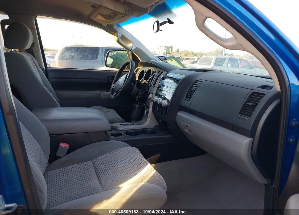 2007 TOYOTA TUNDRA SR5 5.7L V8 VIN: 5TFEV541X7X030146