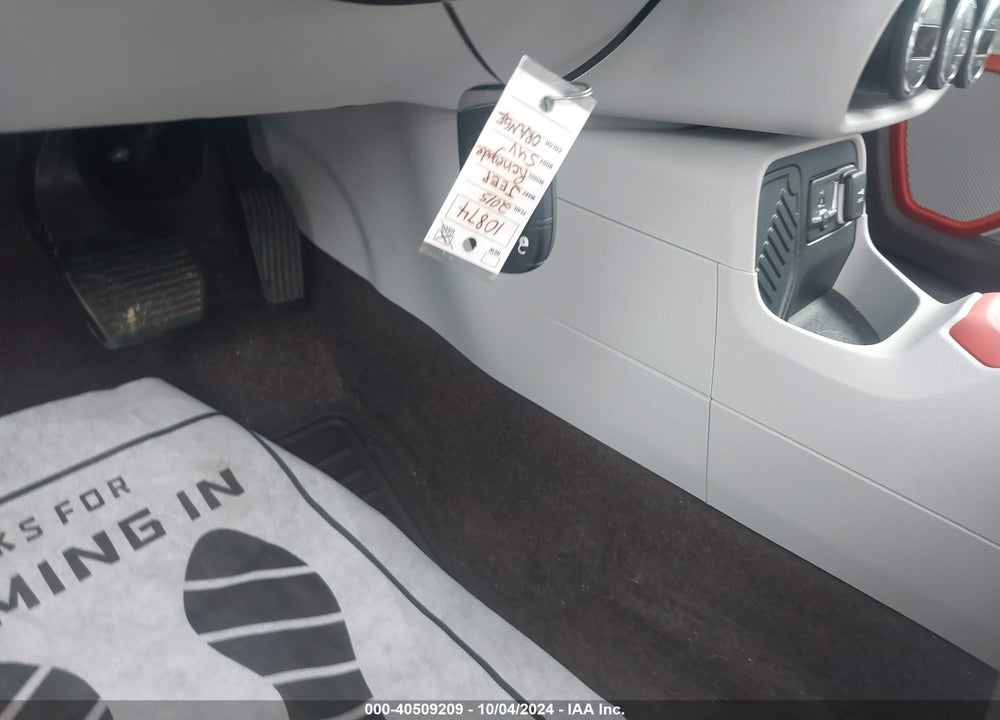 2015 JEEP RENEGADE LATITUDE VIN: ZACCJABTXFPB85913